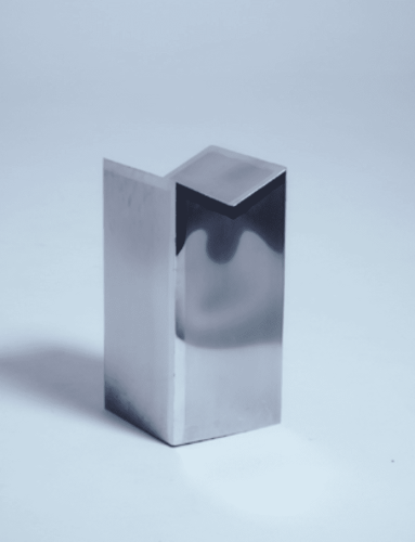 ESTELA: PEDESTAL LARGO