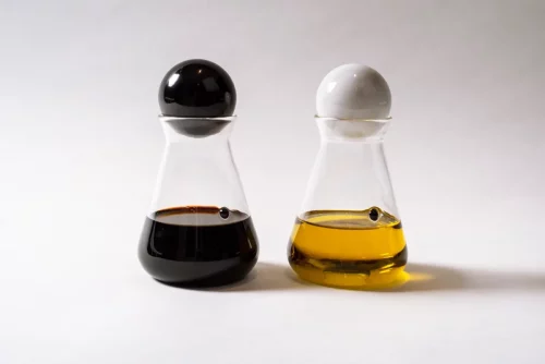 OIL AND VINEGAR DISPENSER