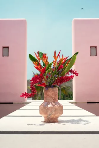 REVERSIBLE GIROVAGO FLOWER VASE