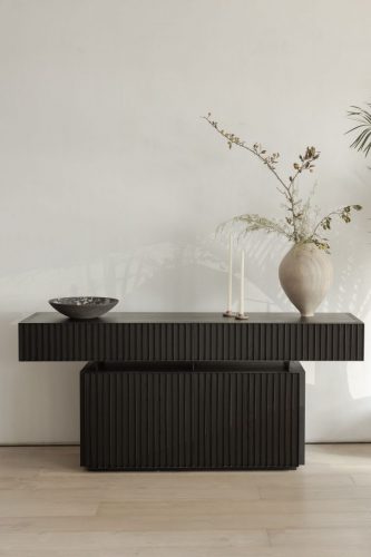 Credenza agora